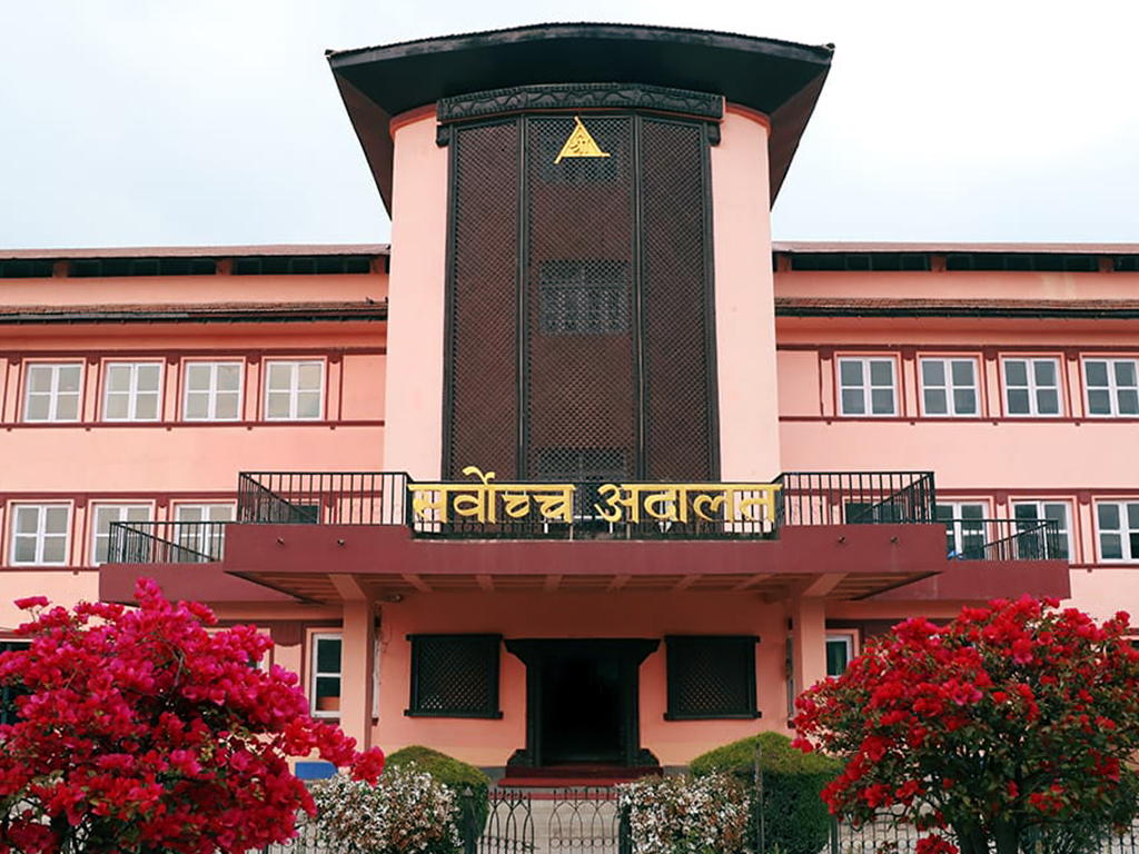 सरकारलाई सर्वोच्चको झड्का, सरकारी विज्ञापन निजी सञ्चार माध्यमलाई नदिने निर्णय खारेज